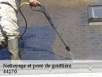 Nettoyage et pose de gouttière 44270